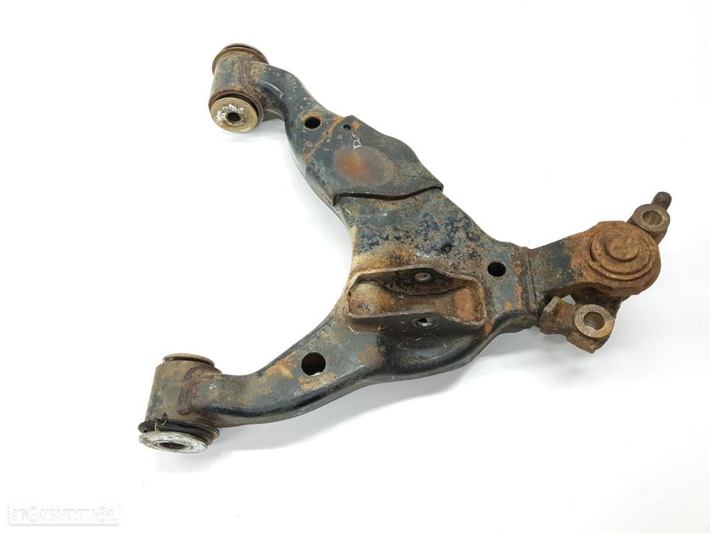 BRAÇO SUSPENSÃO INFERIOR FRENTE ESQUERDO TOYOTA LAND CRUISER J12 - 1
