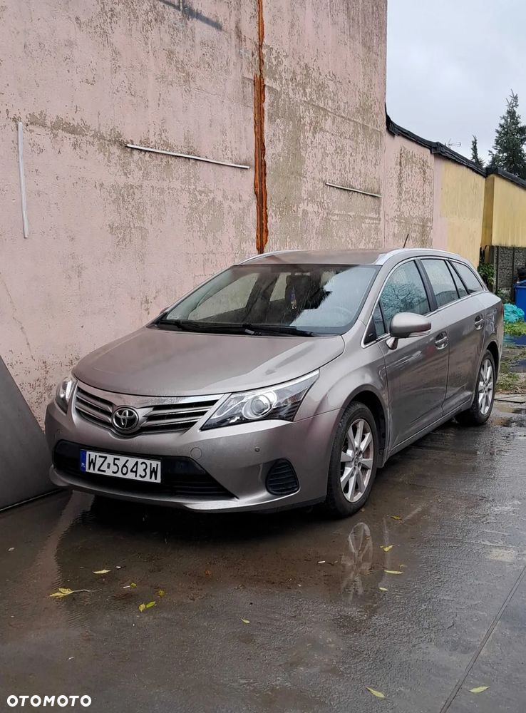 Toyota Avensis 2.0 D-4D Active - 1