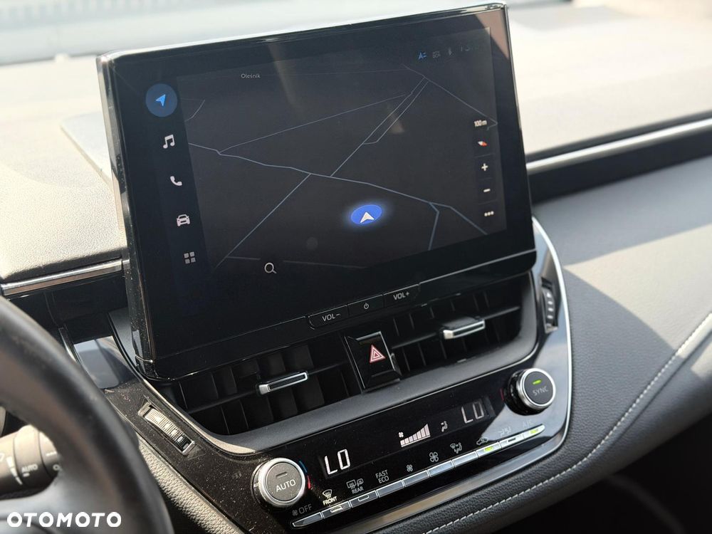 Toyota Corolla 1.8 Hybrid Executive - 16