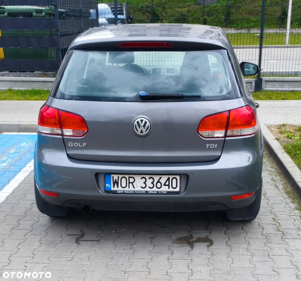 Volkswagen Golf 1.6 TDI BlueMot Comfortline - 5