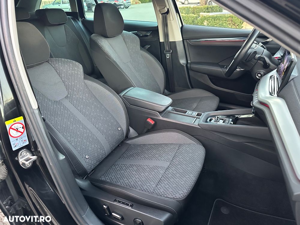 Skoda Octavia Combi Diesel 2.0 TDI DSG Ambition - 28