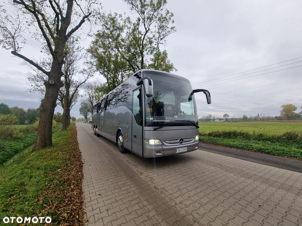 Mercedes-Benz Tourismo - 2