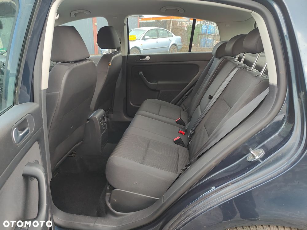 Volkswagen Golf Plus - 16