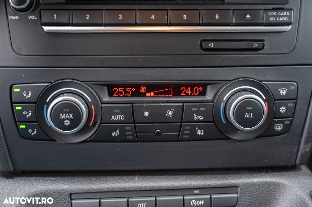 BMW X1 xDrive20d - 13