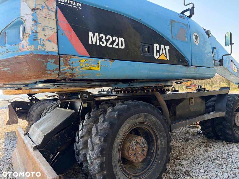 Caterpillar M322D - 12
