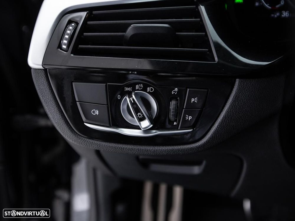 BMW 520 e Pack M - 20