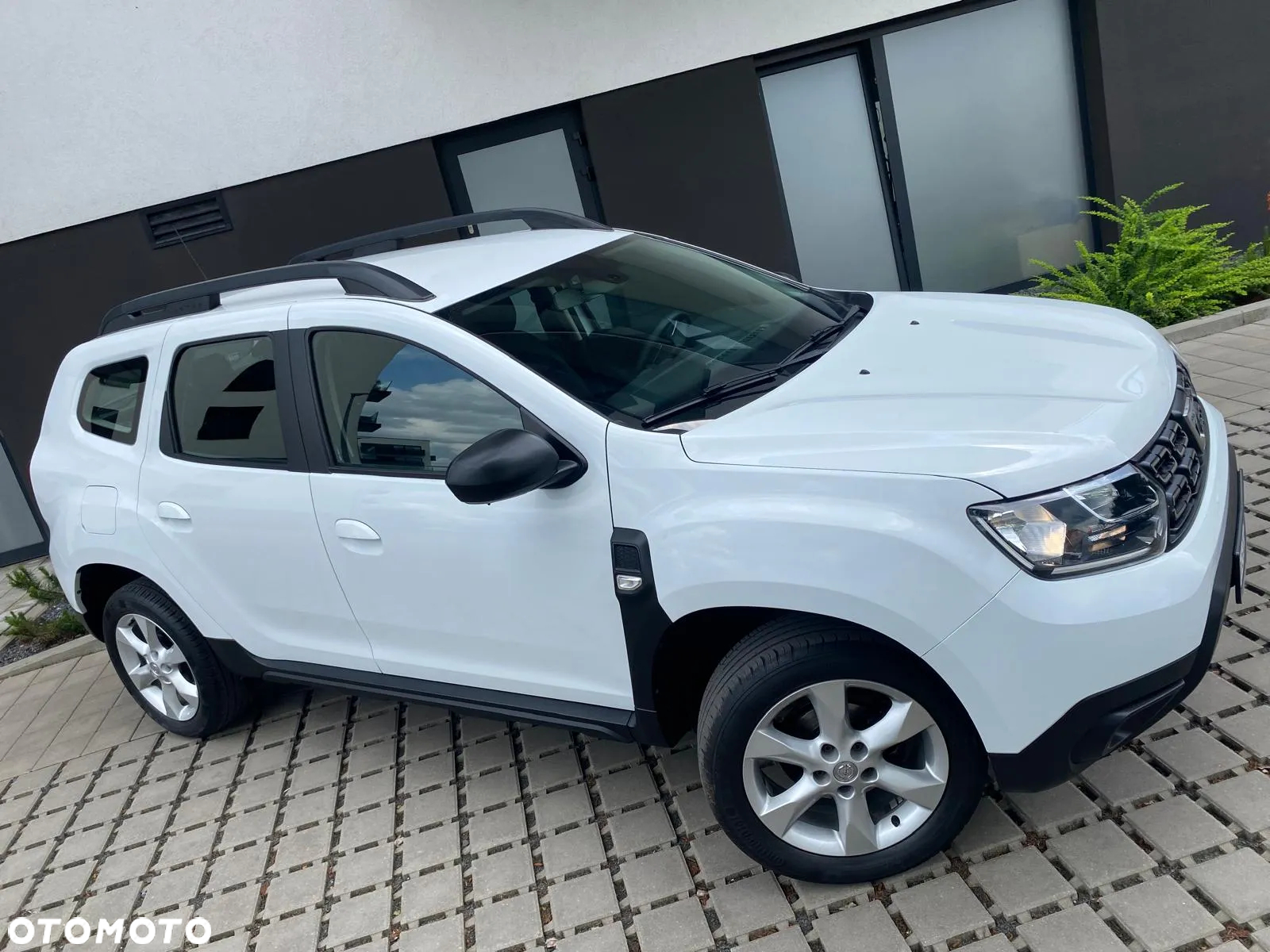 Dacia Duster 1.6 SCe Laureate S&S - 14