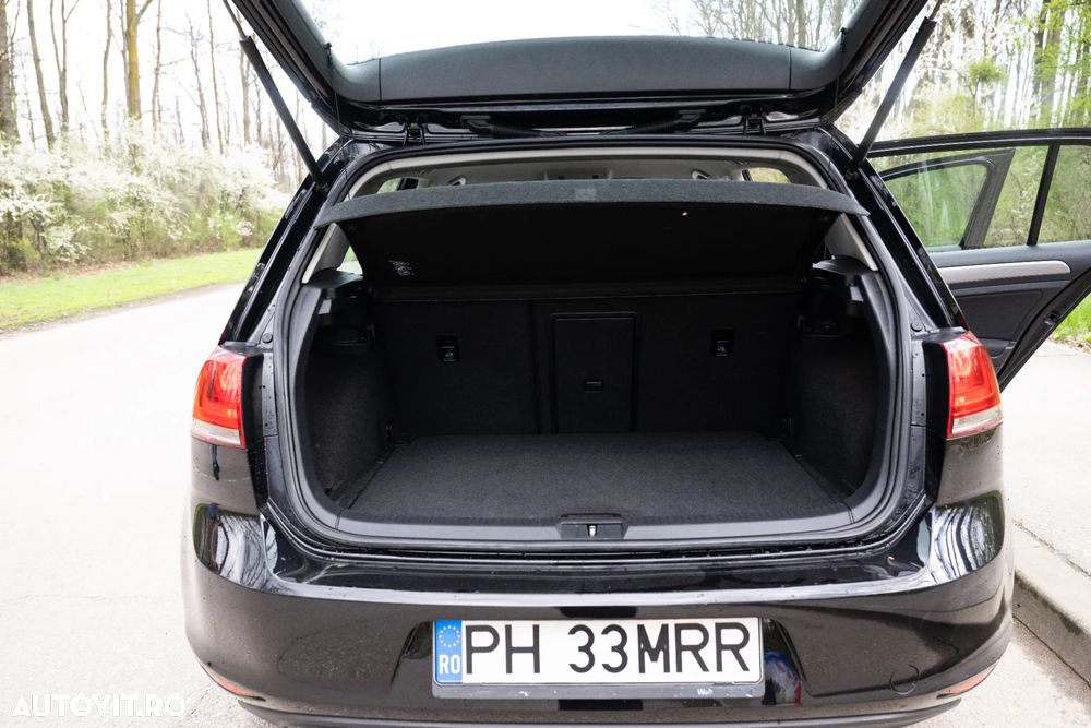 Volkswagen Golf 1.2 TSI BlueMotion Technology Comfortline - 12