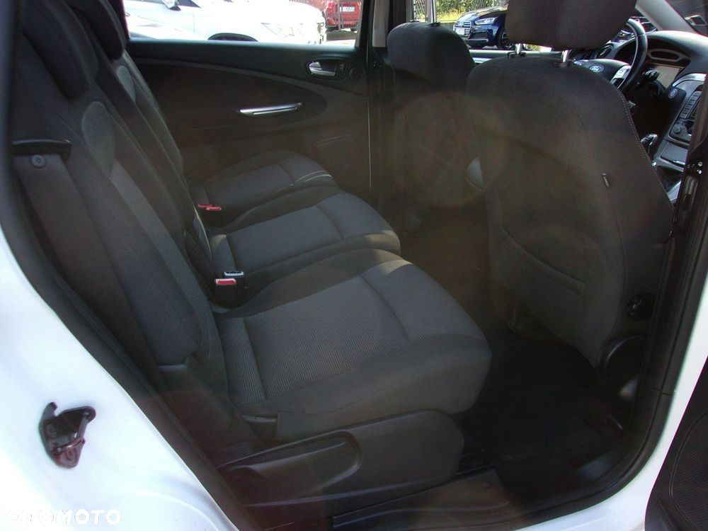 Ford S-Max 2.0 TDCi Titanium - 24