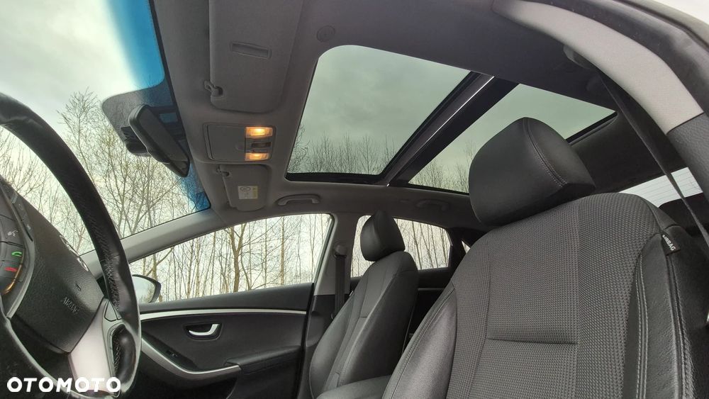 Hyundai i30 1.6 CRDI DCT Premium - 19