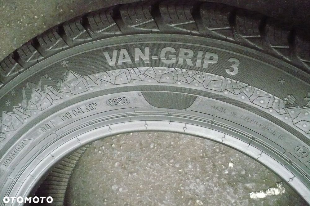 SEMPERIT Van Grip 3 205/65R15C 9mm 2023 - 4
