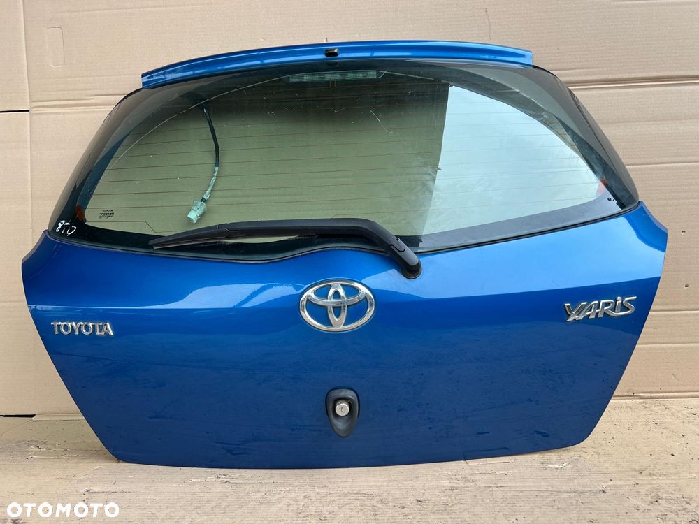 Klapa bagażnika Toyota Yaris II (8T0)