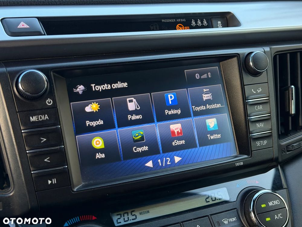 Toyota RAV4 Hybrid Selection 4x2 - 18