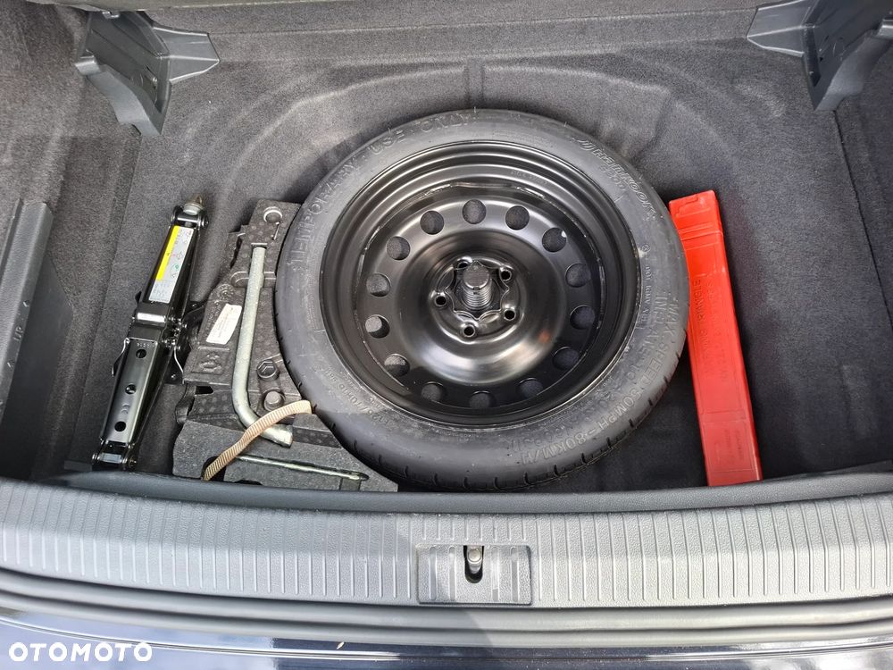Volkswagen Golf 1.6 TDI 4Motion BlueMotion Technology Lounge - 25