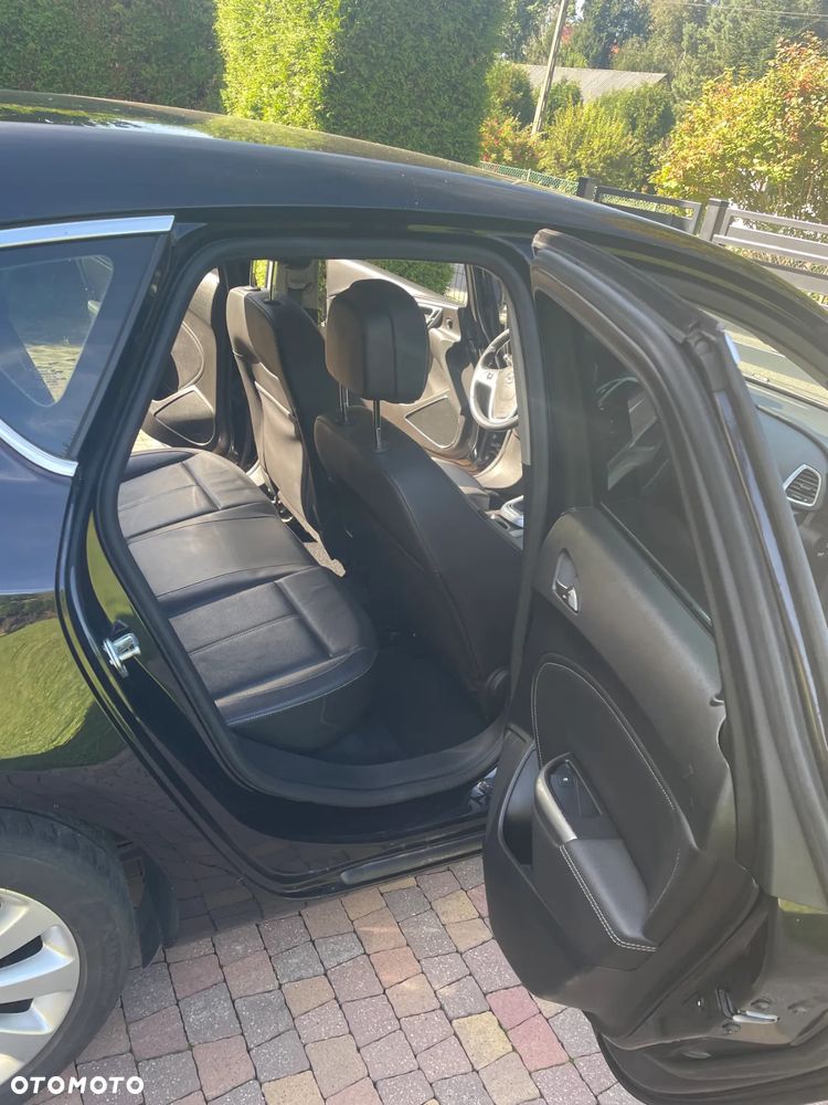 Opel Astra - 10