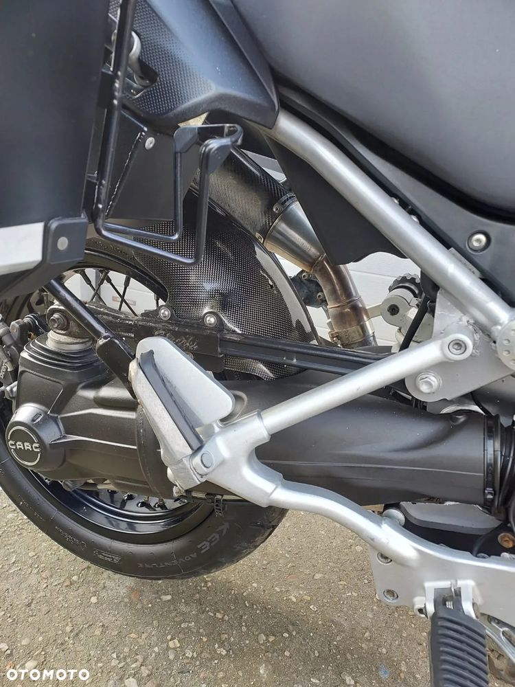 Moto Guzzi Stelvio - 8