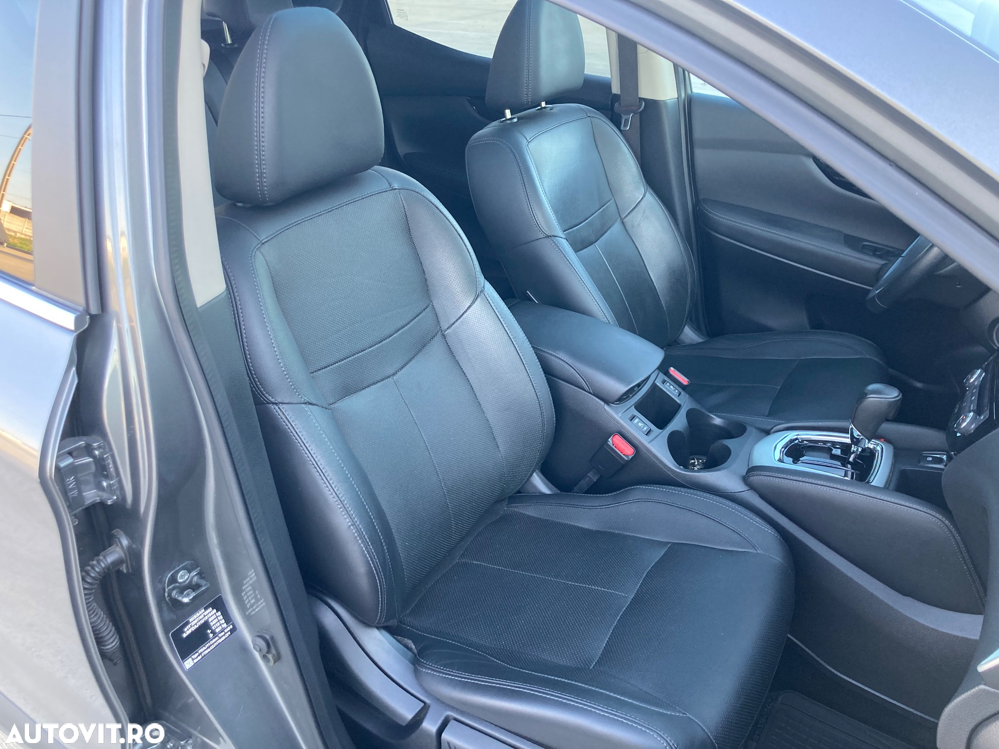 Nissan Qashqai 1.6 DCI Start/Stop X-TRONIC Tekna - 24