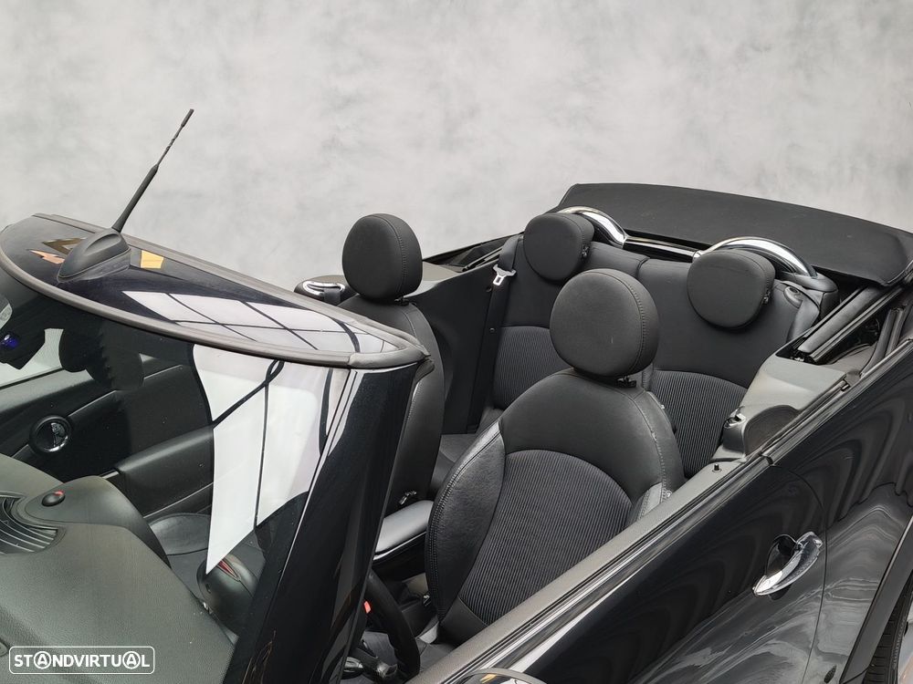 MINI Cabrio Cooper D - 21