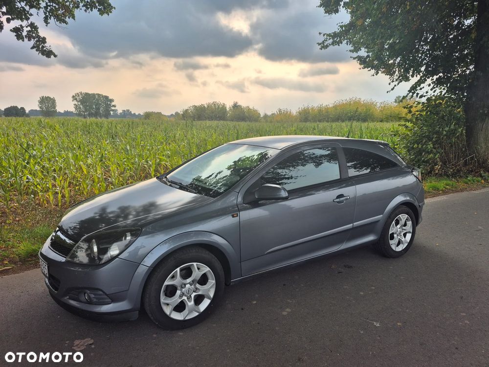Opel Astra 2006 photo 2