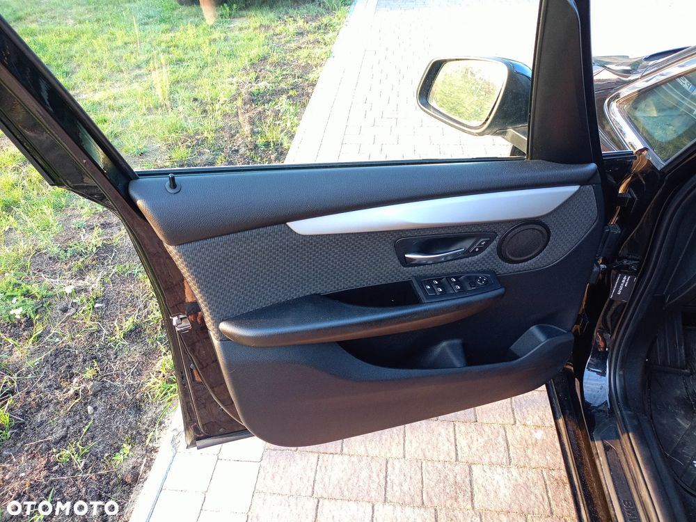 BMW Seria 2 218i - 29