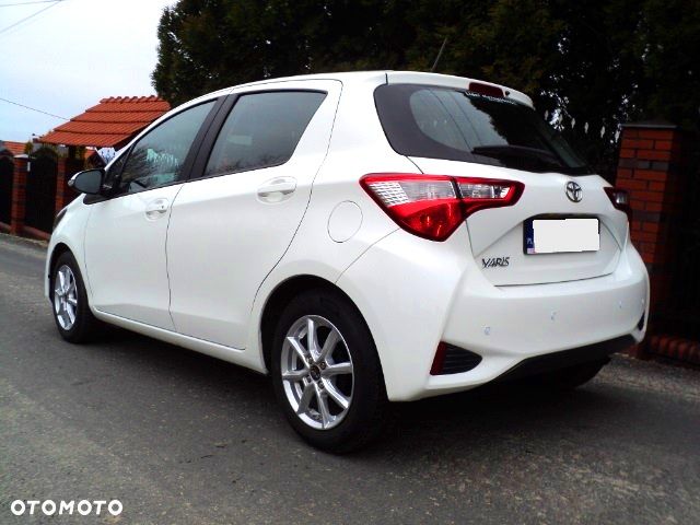 Toyota Yaris - 1