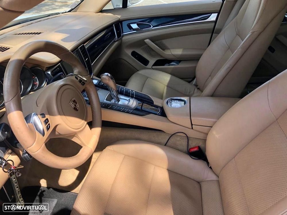 Porsche Panamera Platinum Edition - 13