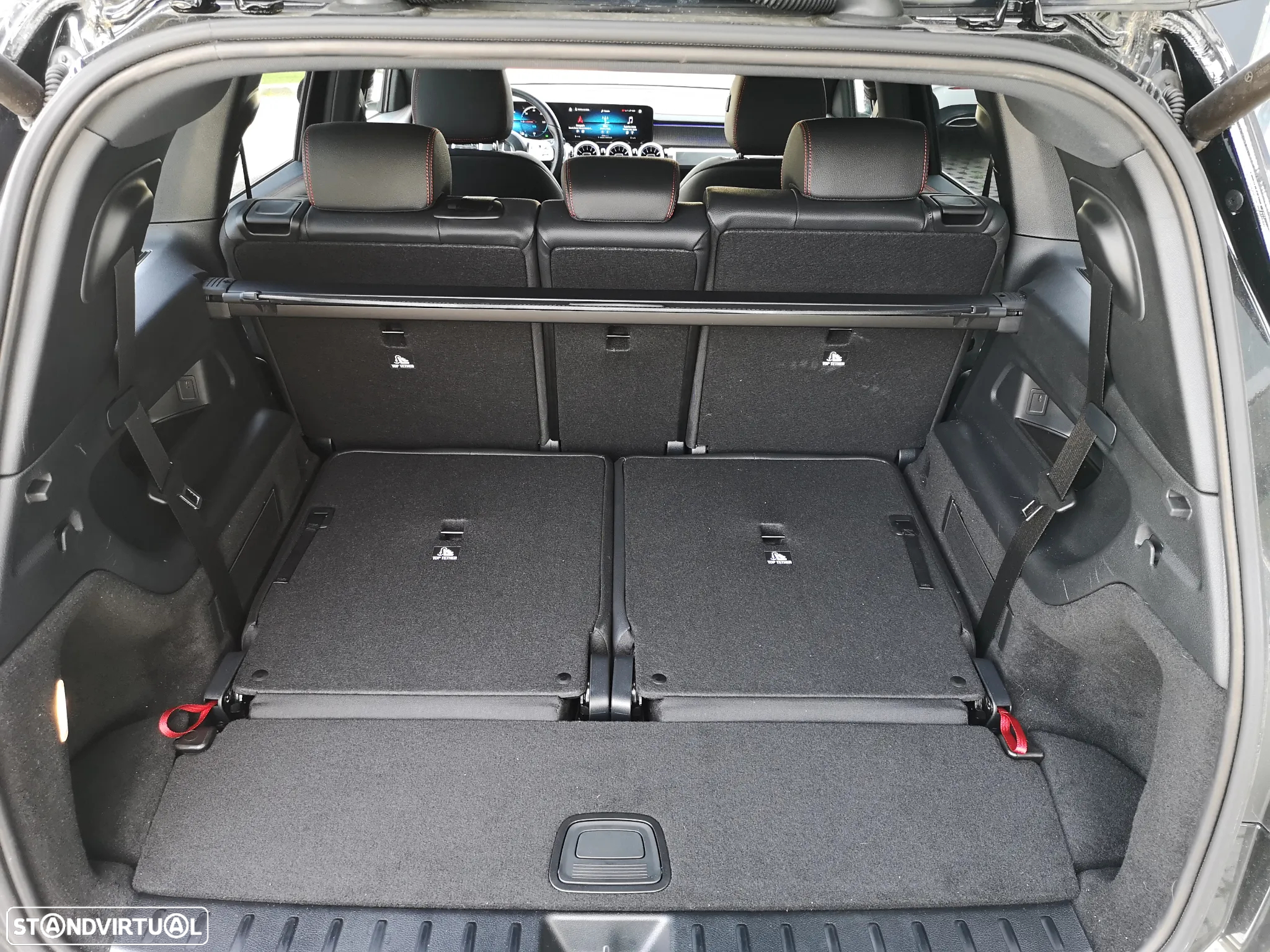 Mercedes-Benz EQB 250 AMG Line - 23