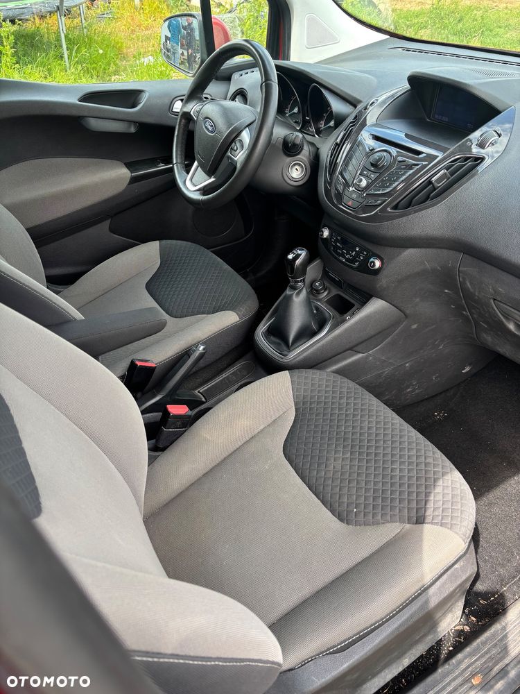 Ford Courier - 15