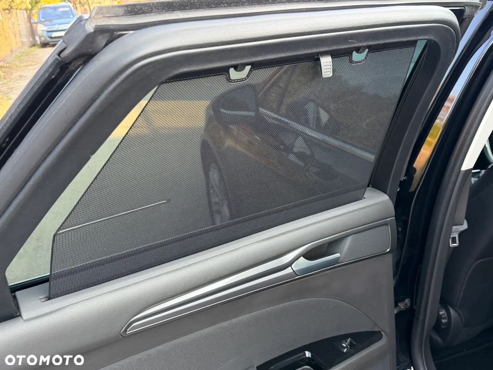 Ford Mondeo SW 2.0 EcoBlue Titanium - 32