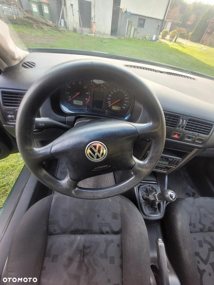 Volkswagen Bora - 8