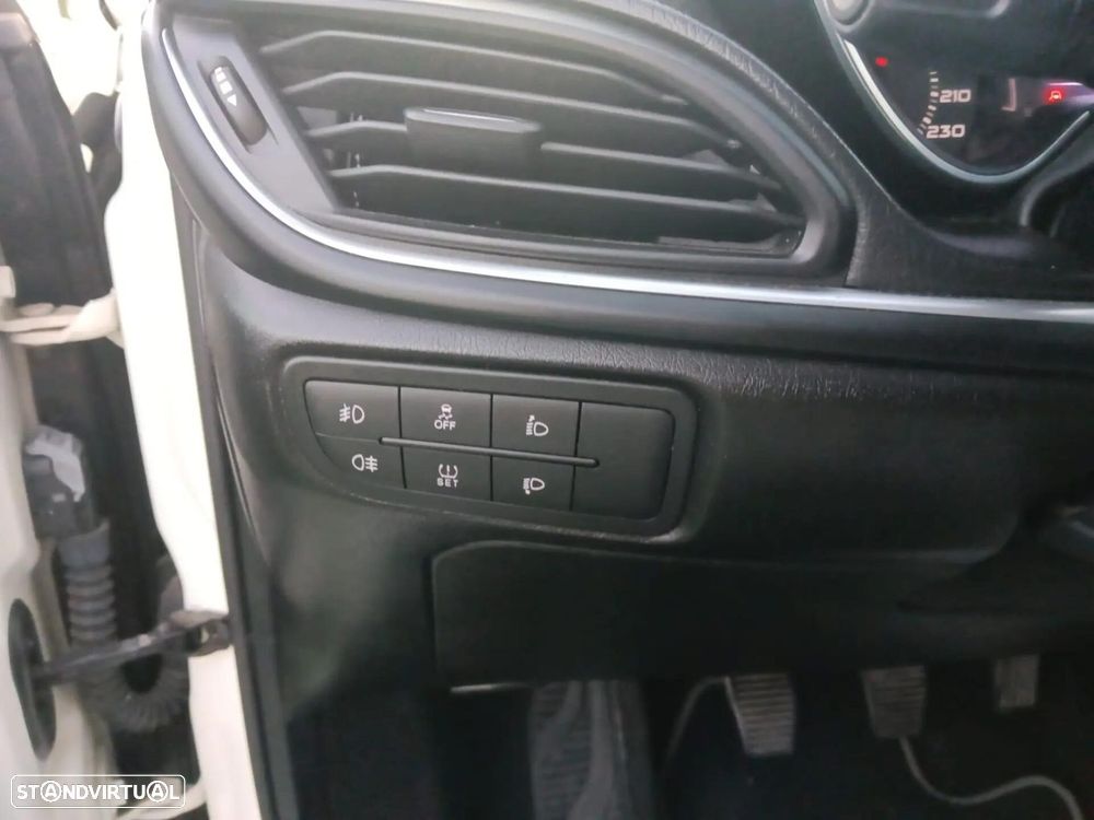 Fiat Tipo Station Wagon 1.3 M-Jet Lounge - 14