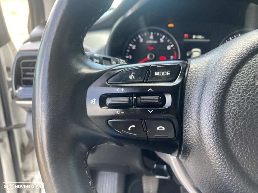 Kia Rio 1.0 T-GDI 100 Vision — fotografia 15