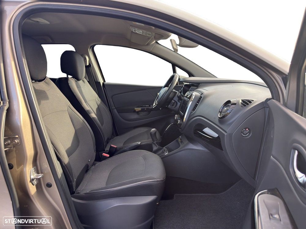 Renault Captur 1.5 dCi Exclusive - 12