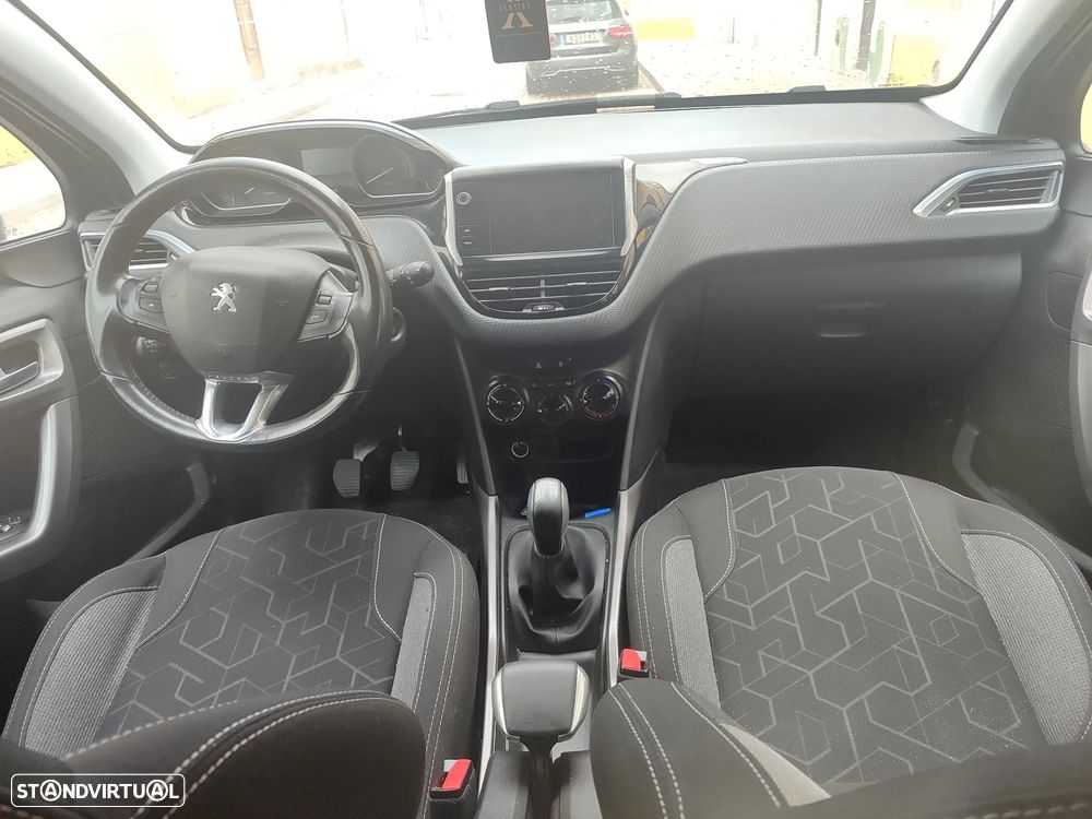 Peugeot 2008 1.2 PureTech Style - 11