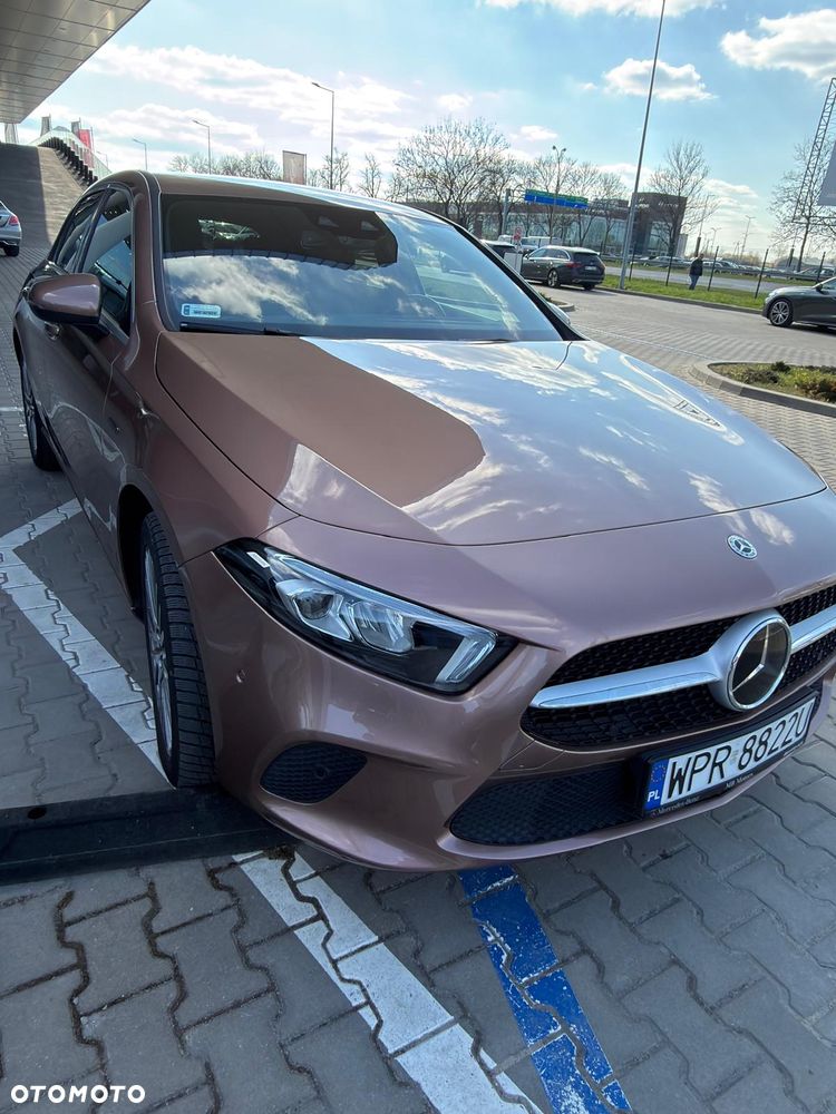 Mercedes-Benz Klasa A 250 E AMG Line 8G-DCT - 9