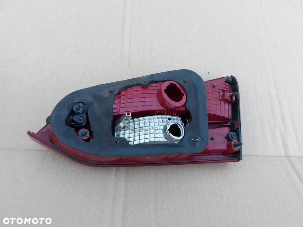 LAMPA LEWY TYL HYUNDAI SANTA FE III - 14