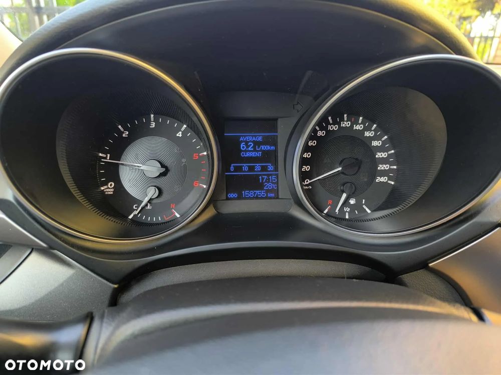 Toyota Avensis 1.6 D-4D Active - 11