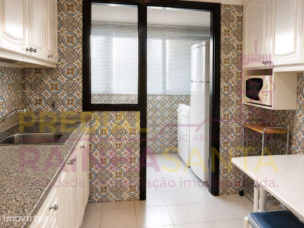 Apartamento T3 Espaçoso com Garagem em São Martinho do Bispo - Coimbra - Grande imagem: 2/20