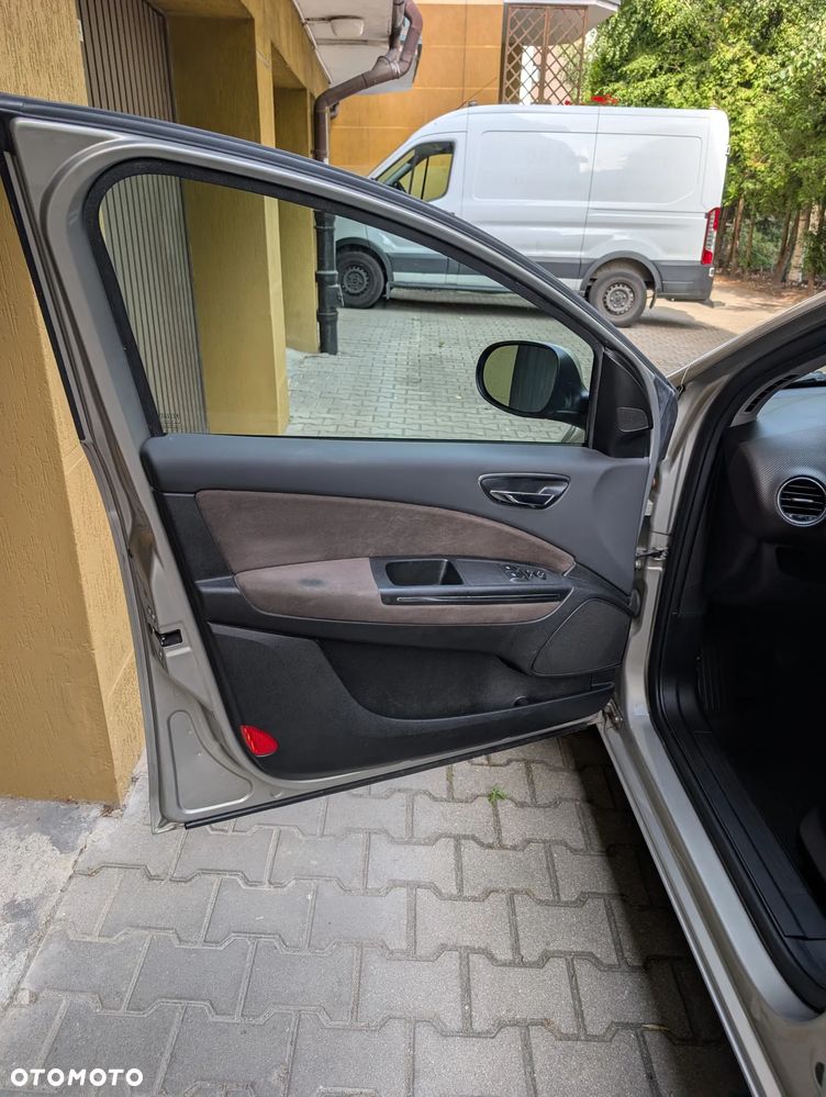 Fiat Bravo 1.9 Multijet Emotion - 12