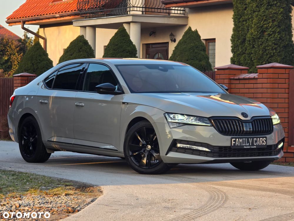 Skoda Superb 2.0 TDI SCR 4x4 Sportline DSG - 8