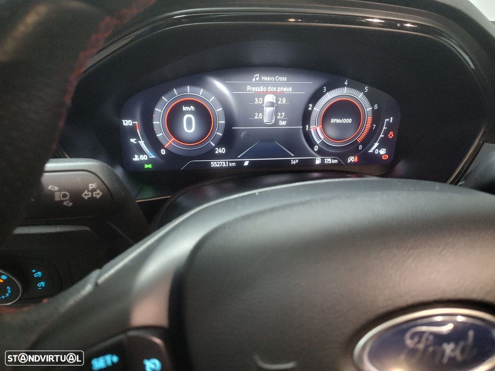 Ford Focus 1.0 EcoBoost S&S ST-LINE X - 20