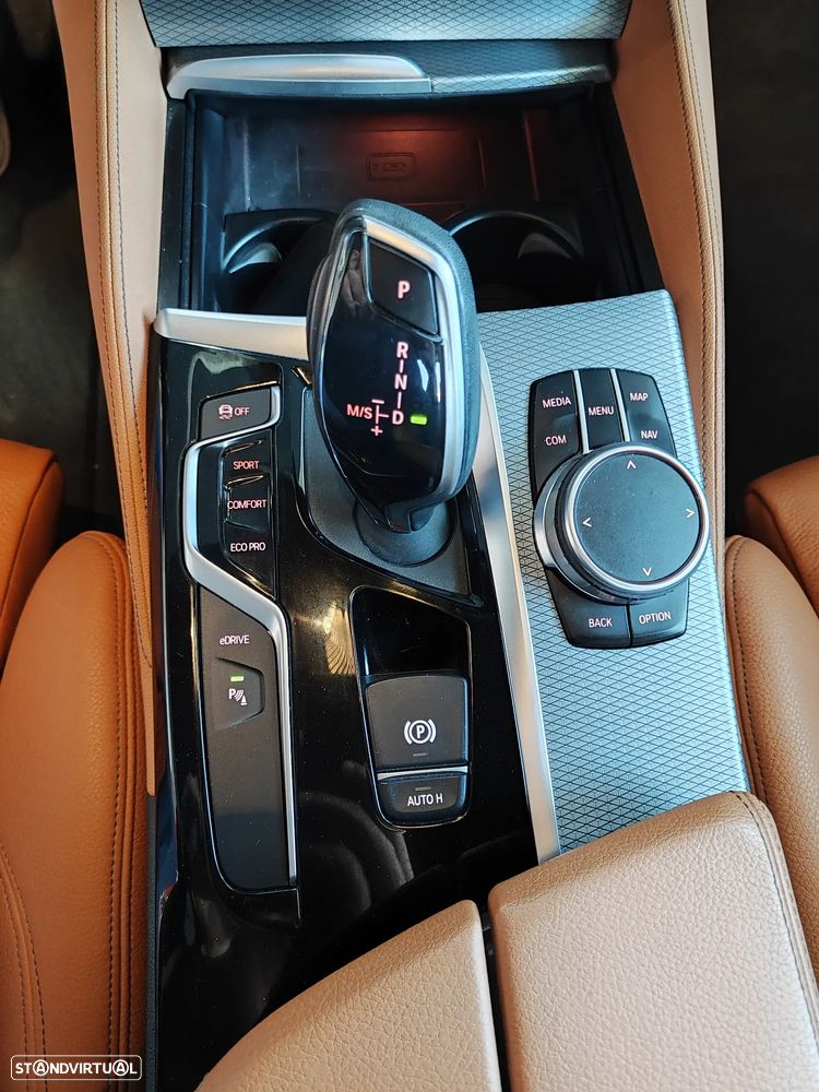 BMW 530 e iPerformance Pack M - 34