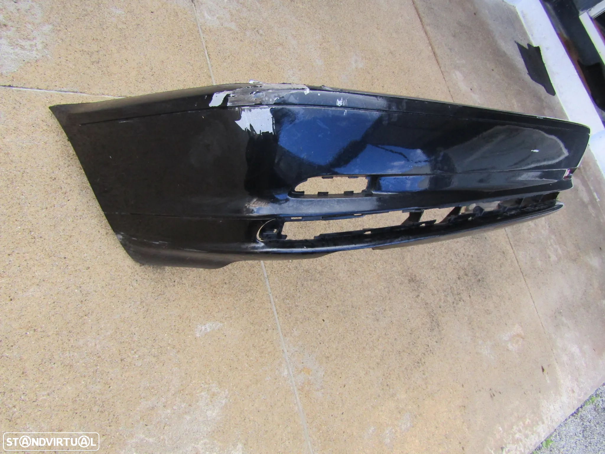 Para-choques tras BMW E46 Coupe  ano 2000 (ORIGINAL)com pequenos danos - 2