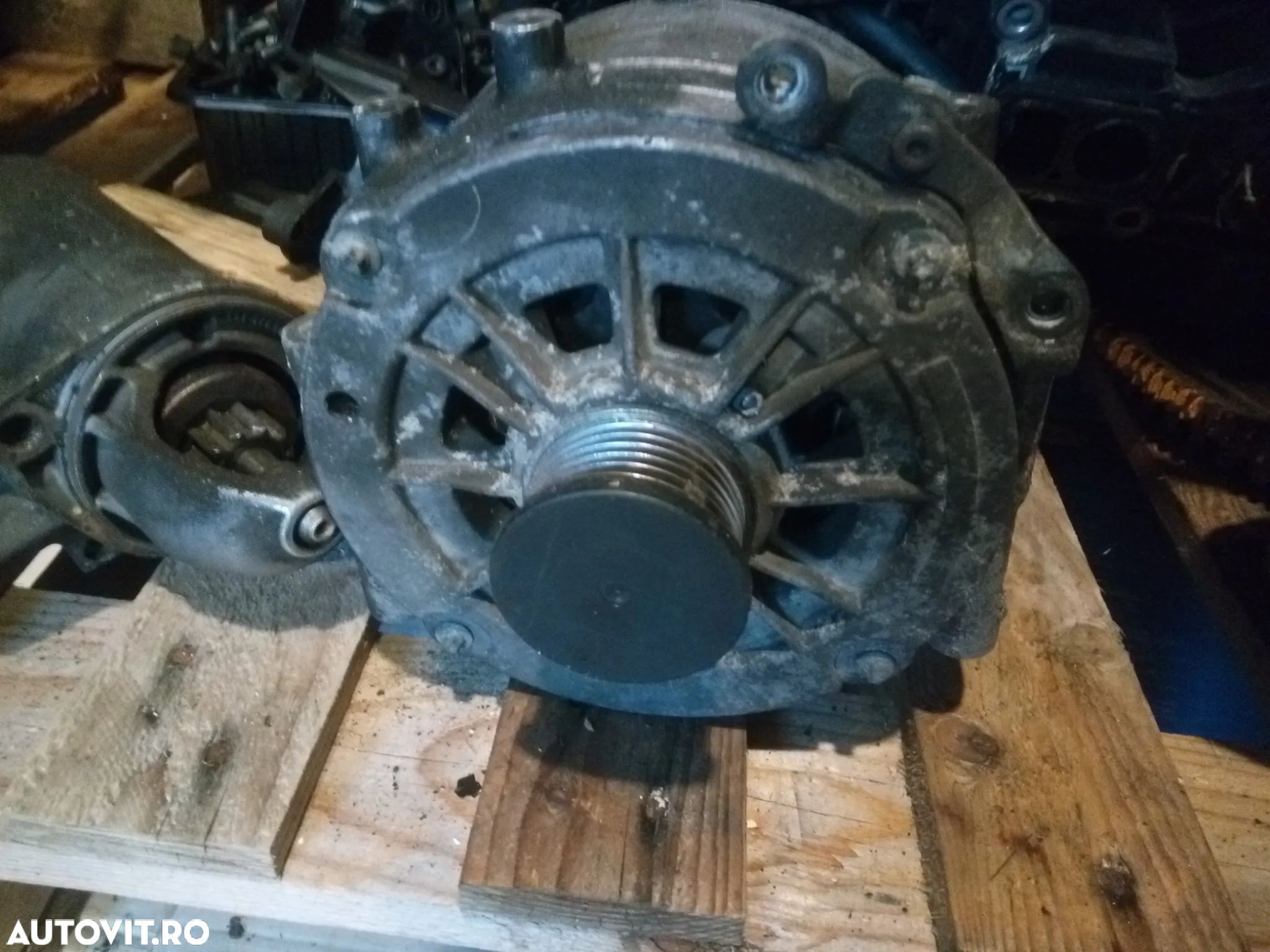 Alternator Mercedes C-Class W203 190A, A0001501650 A0001502550 - 1
