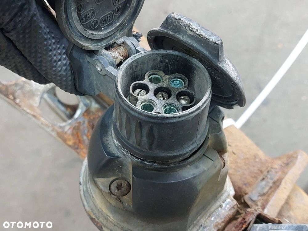 HAK HOLOWNICZY + TABLICZKA + WIĄZKA VOLVO V70 I - 5