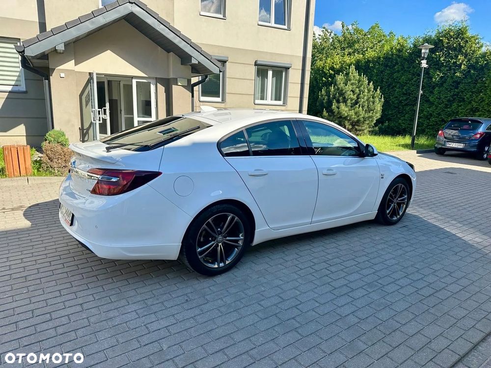 Opel Insignia 2.0 CDTI Cosmo S&S - 4