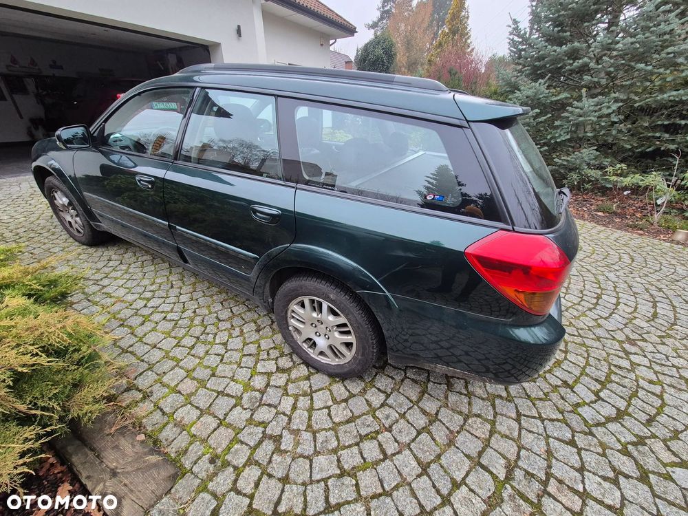 Subaru Legacy 2.5i MT - 2