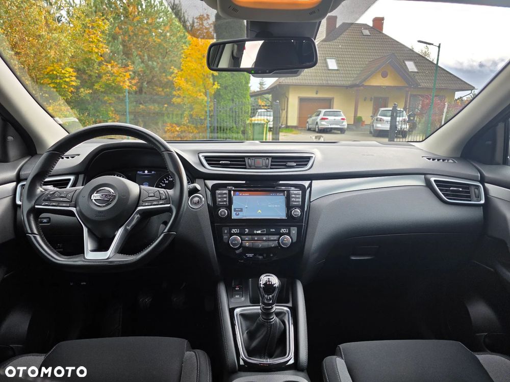 Nissan Qashqai 1.5 dCi TEKNA - 8