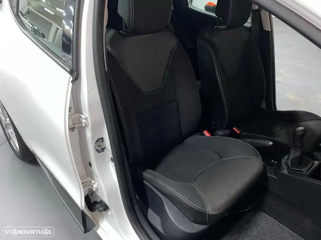 Renault Clio 1.5 dCi # - 14
