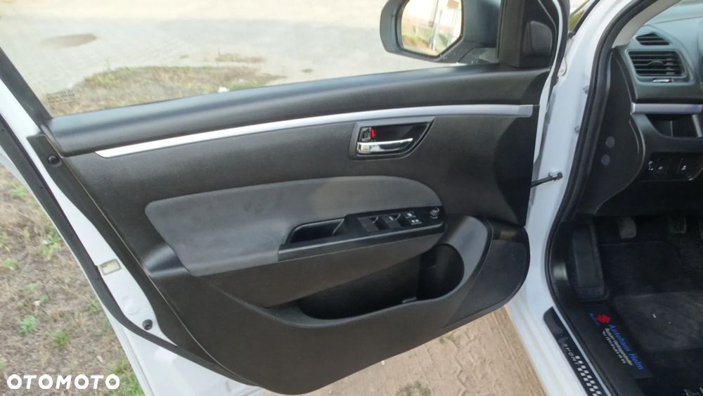 Suzuki Swift - 11